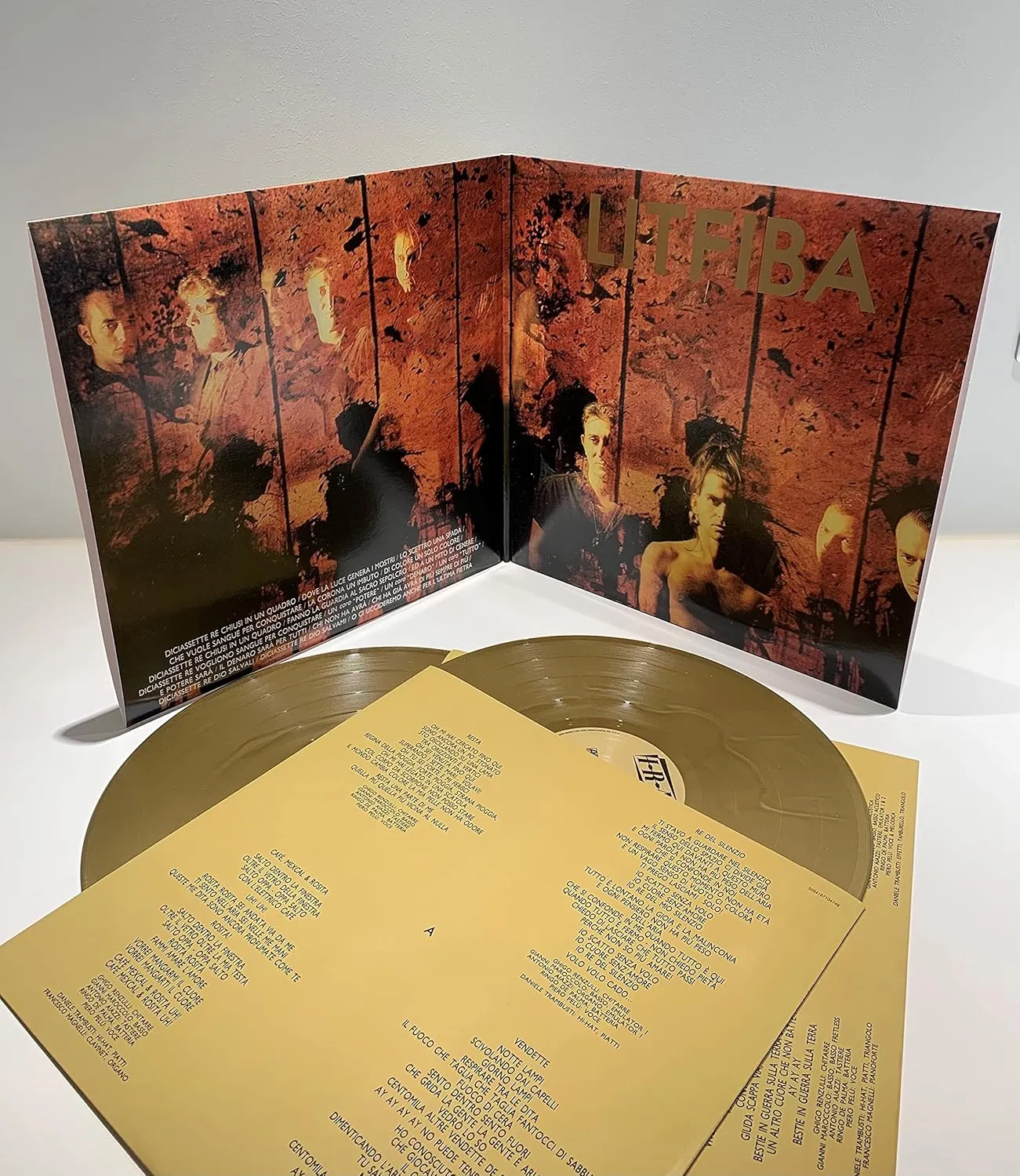 17 Re Limited Edition